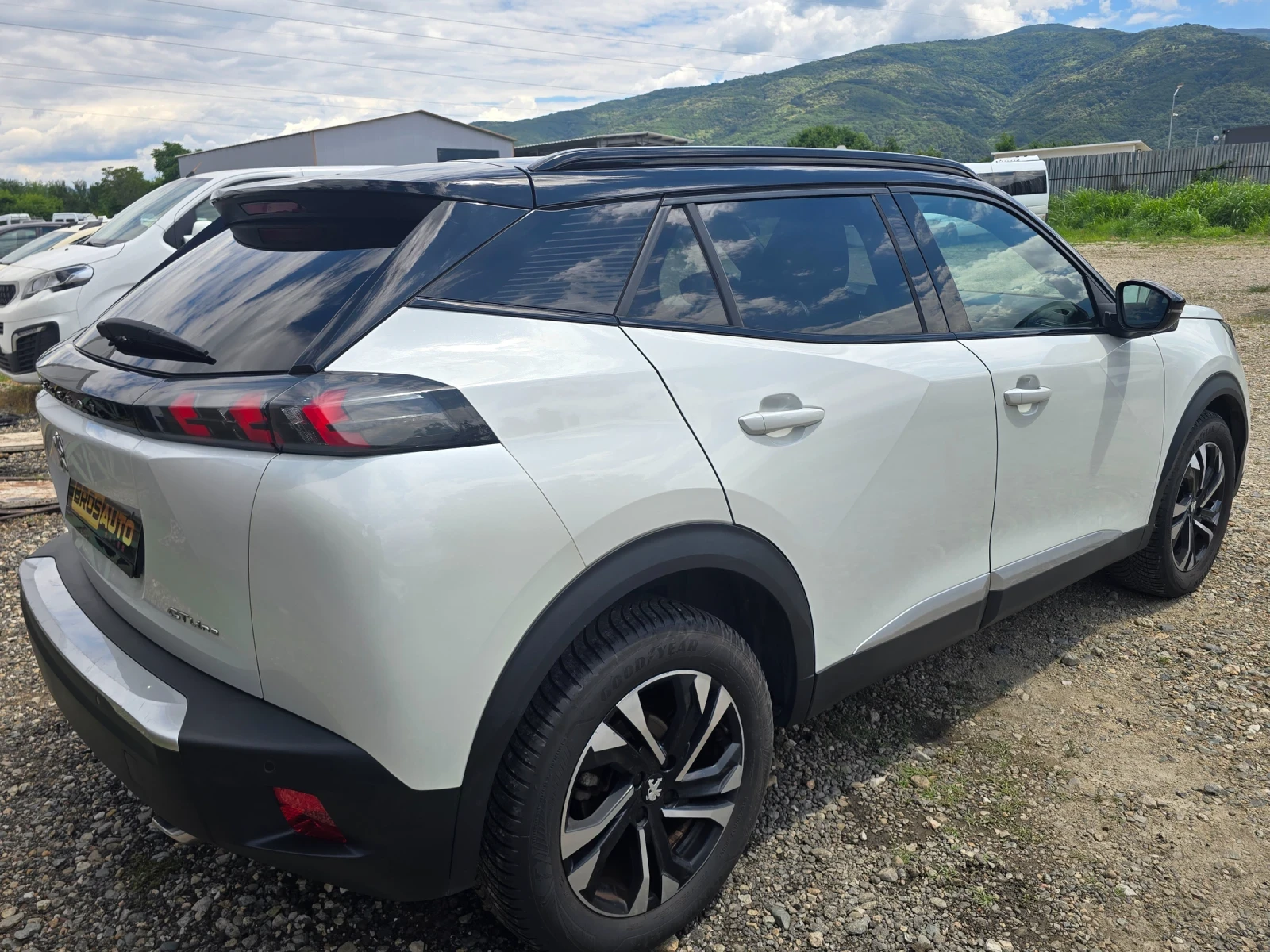 Peugeot 2008 1.5HDI / GT LINE , снимка 4 - Автомобили и джипове - 54893356