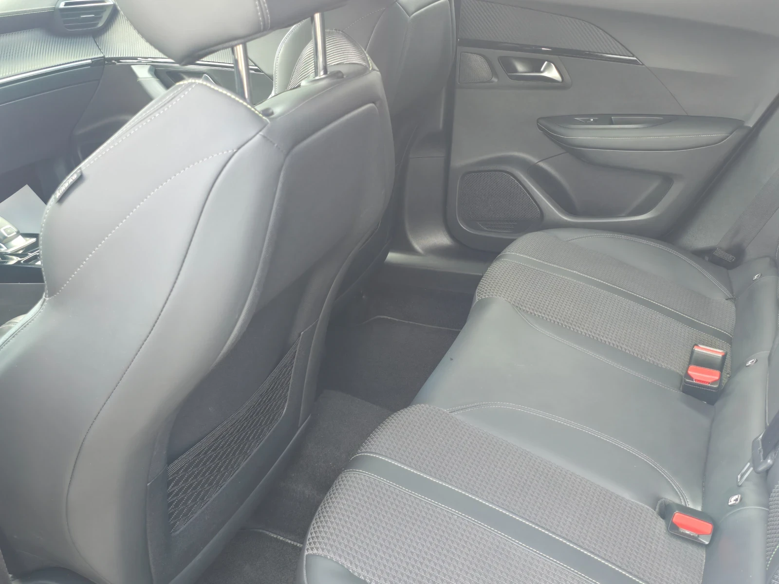 Peugeot 2008 1.5HDI / GT LINE , снимка 15 - Автомобили и джипове - 54893356