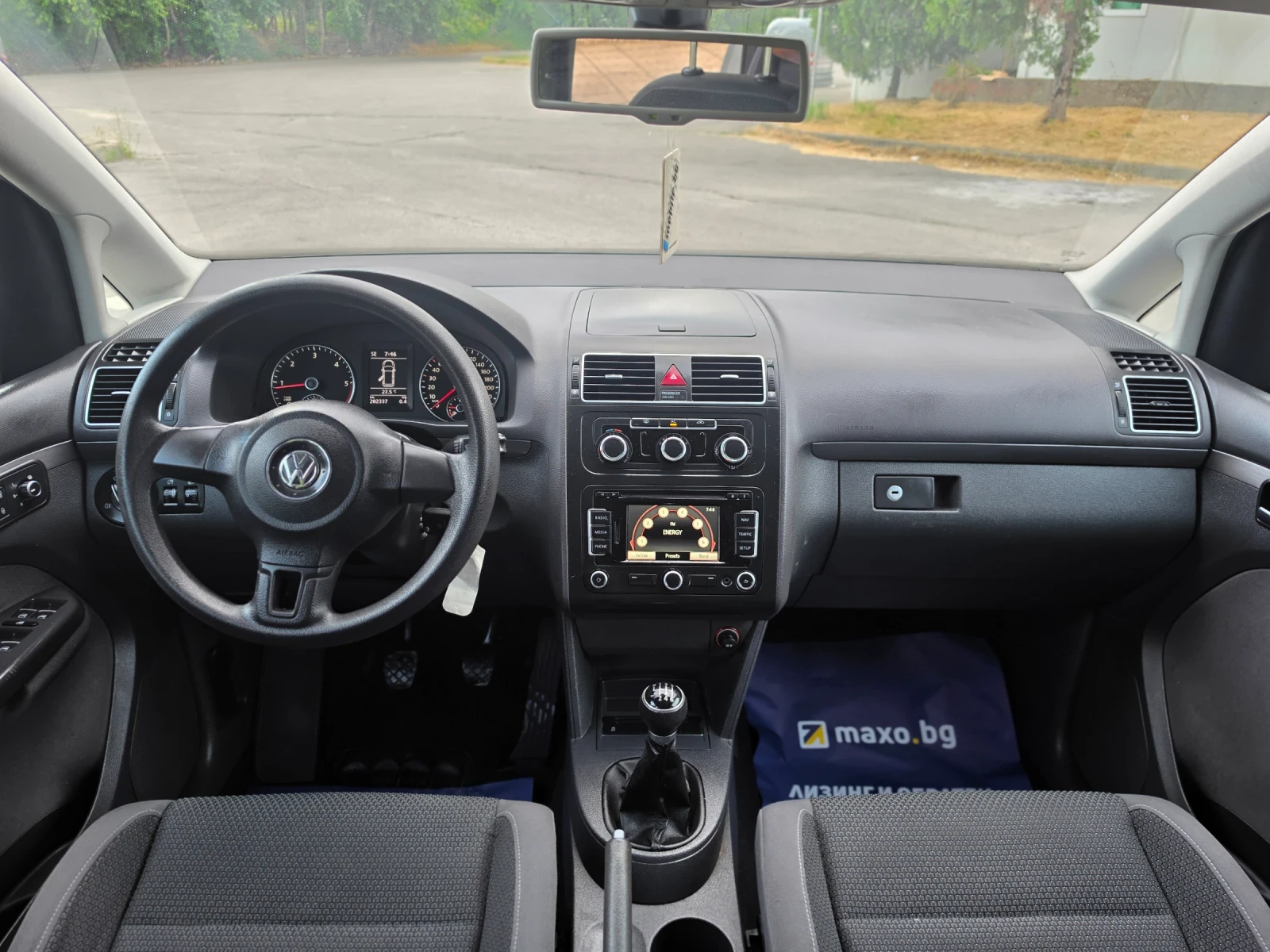 VW Touran 2.0TDI * EURO 5 * НАВИ * ЛИЗИНГ * , снимка 11 - Автомобили и джипове - 54921142
