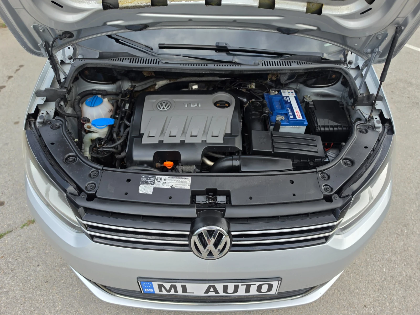 VW Touran 2.0TDI * EURO 5 * НАВИ * ЛИЗИНГ * , снимка 16 - Автомобили и джипове - 54921142