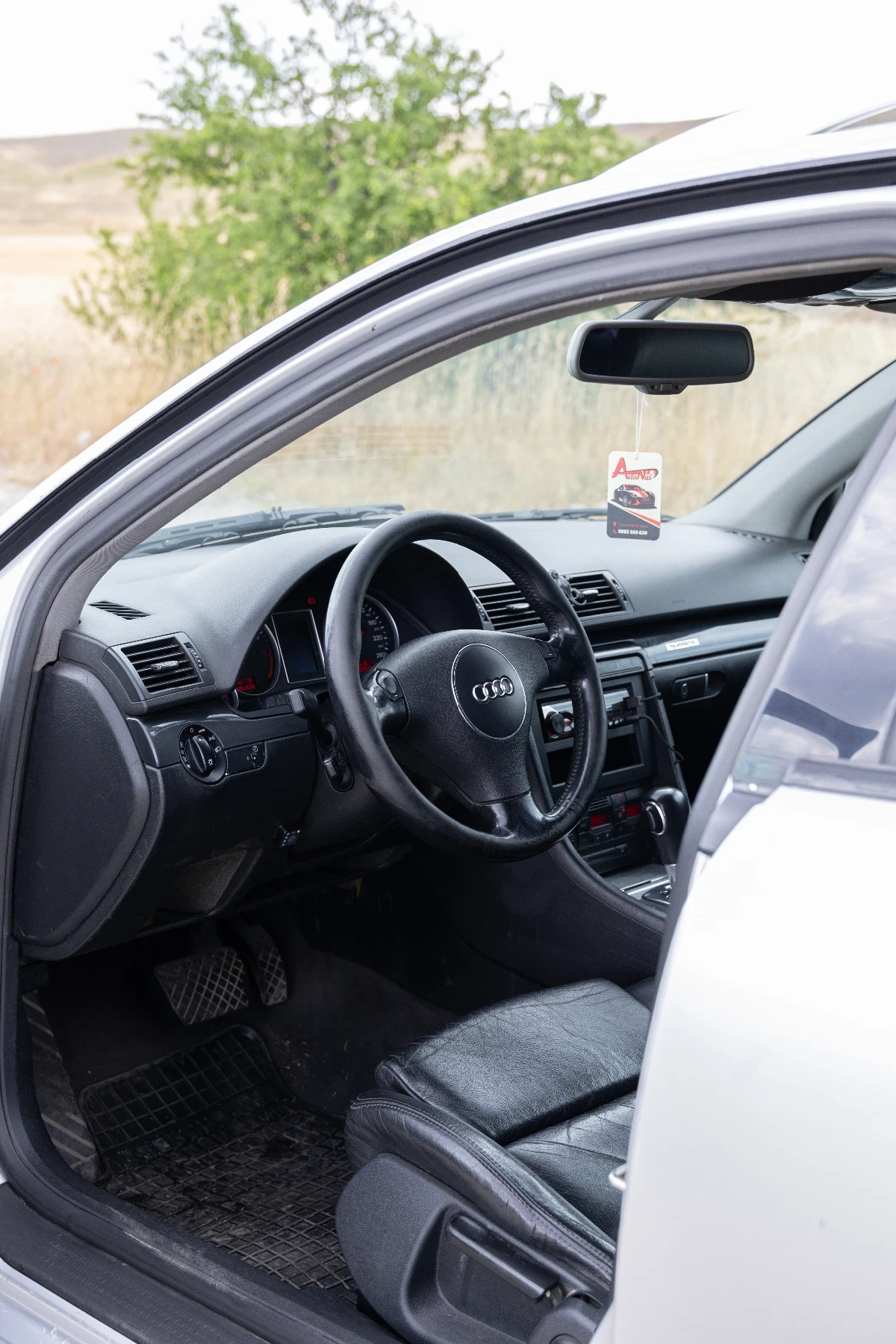 Audi A4 3.0i LPG Quattro, снимка 8 - Автомобили и джипове - 54944665