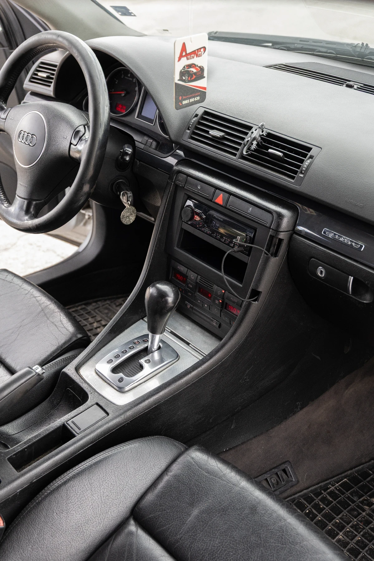 Audi A4 3.0i LPG Quattro, снимка 5 - Автомобили и джипове - 54944665