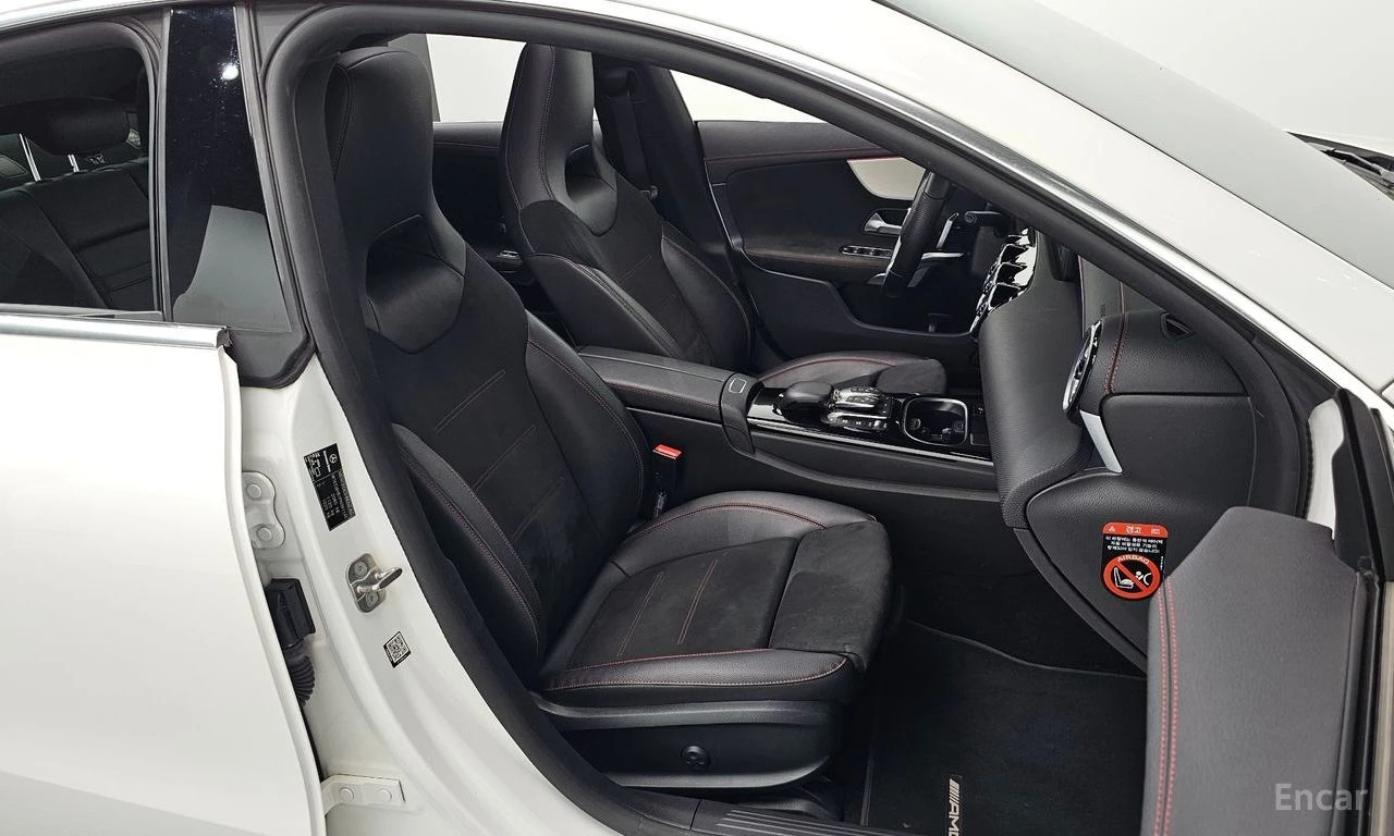 Mercedes-Benz CLA 250 4MATIC* AMG OPTIC* DISTRONIC* ПАНОРАМА* ПОДГРЕВ, снимка 9 - Автомобили и джипове - 55234112