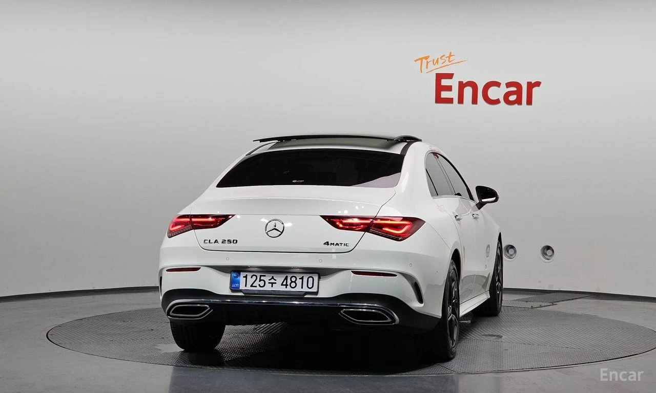 Mercedes-Benz CLA 250 4MATIC* AMG OPTIC* DISTRONIC* ПАНОРАМА* ПОДГРЕВ, снимка 3 - Автомобили и джипове - 55234112