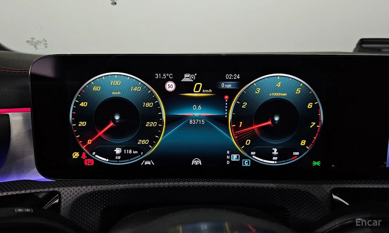 Mercedes-Benz CLA 250 4MATIC* AMG OPTIC* DISTRONIC* ПАНОРАМА* ПОДГРЕВ, снимка 12 - Автомобили и джипове - 55234112