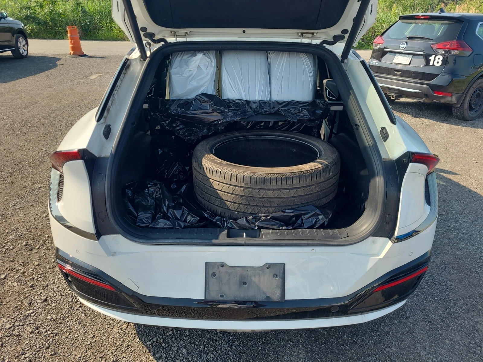 Kia EV6 LONG RANGE W/GT-LINE PKG 2, снимка 13 - Автомобили и джипове - 55502532