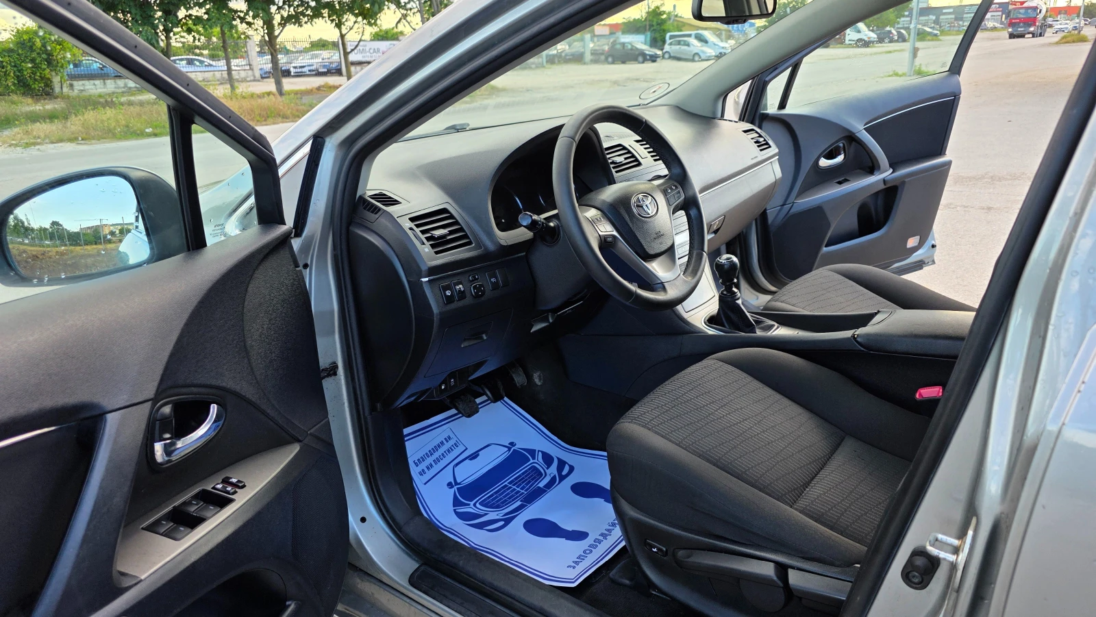 Toyota Avensis 1.8i/147hp/УНИКАТ, снимка 6 - Автомобили и джипове - 55677823