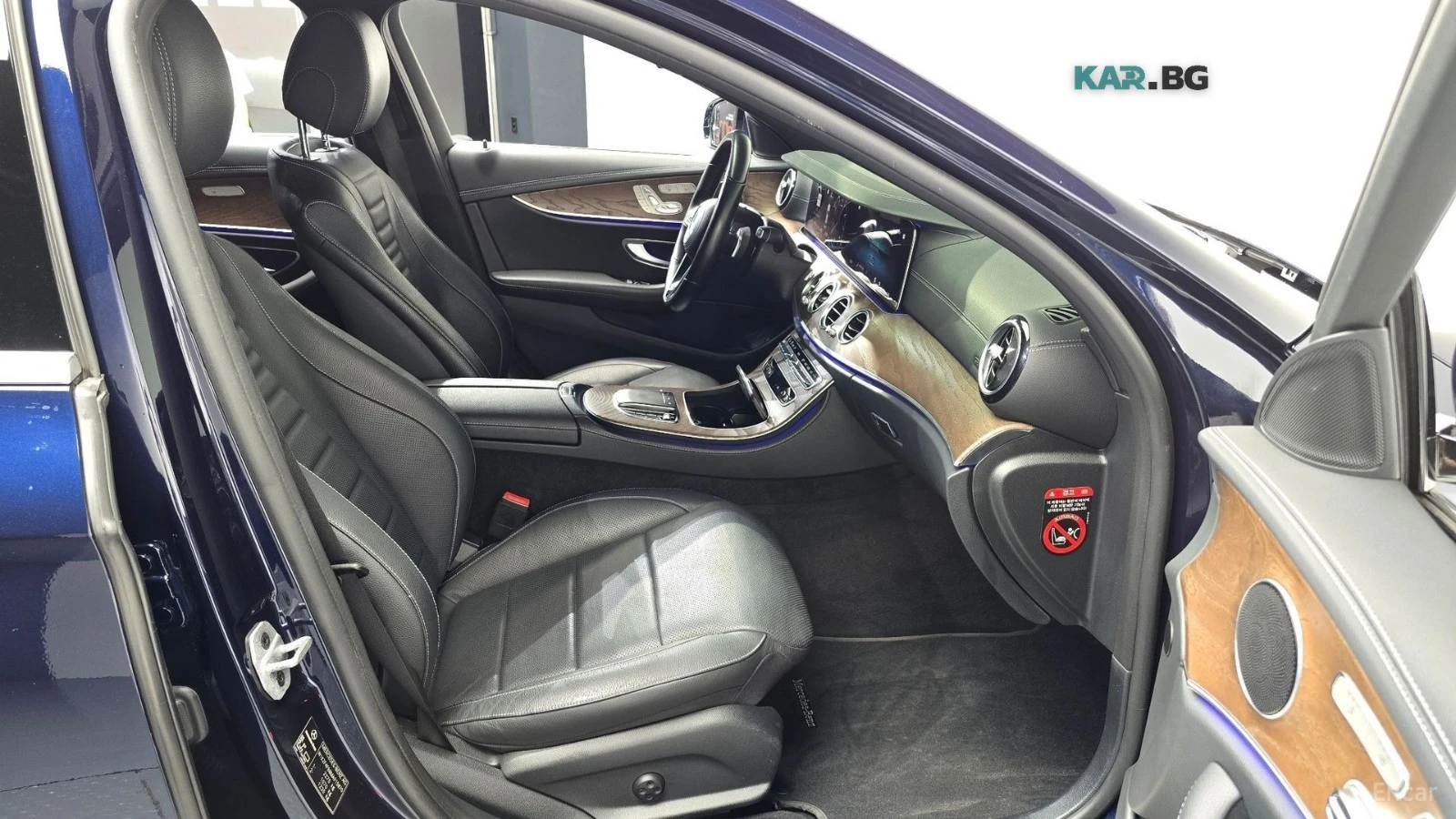 Mercedes-Benz E 250 ОБДУХВАНЕ* ПОДГРЕВ* КАМЕРА* КОЖА* ПАНО* HEADUP, снимка 11 - Автомобили и джипове - 55729384