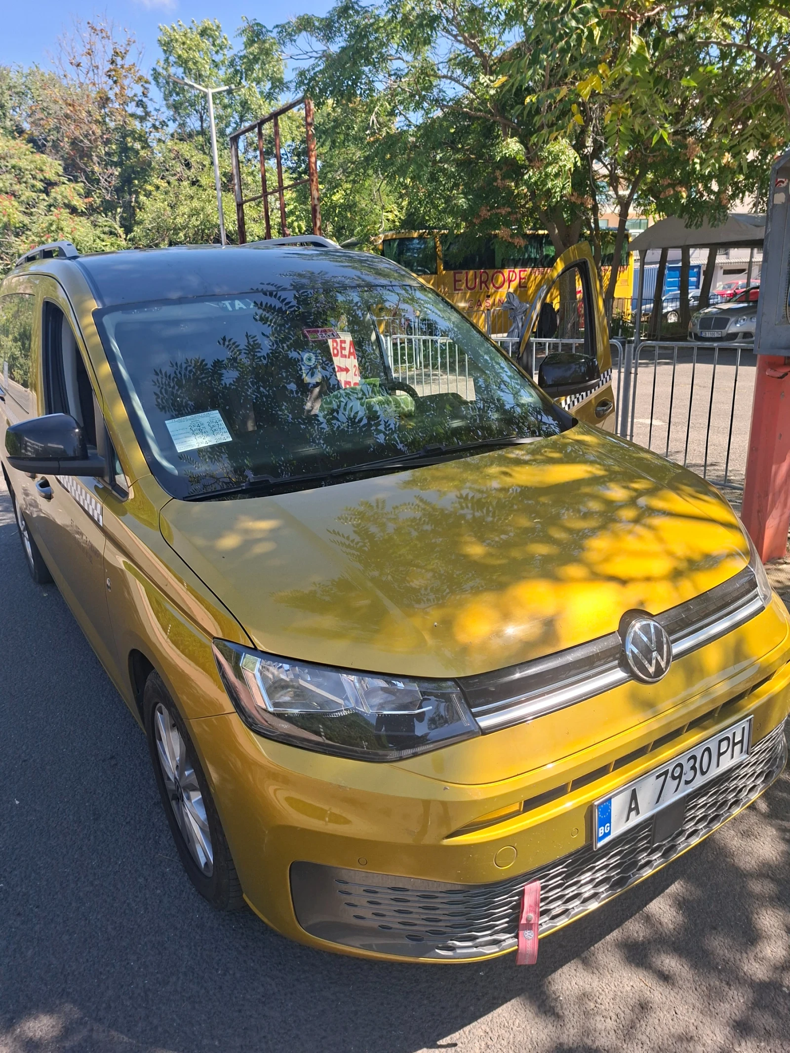 VW Caddy, снимка 3 - Автомобили и джипове - 55768041