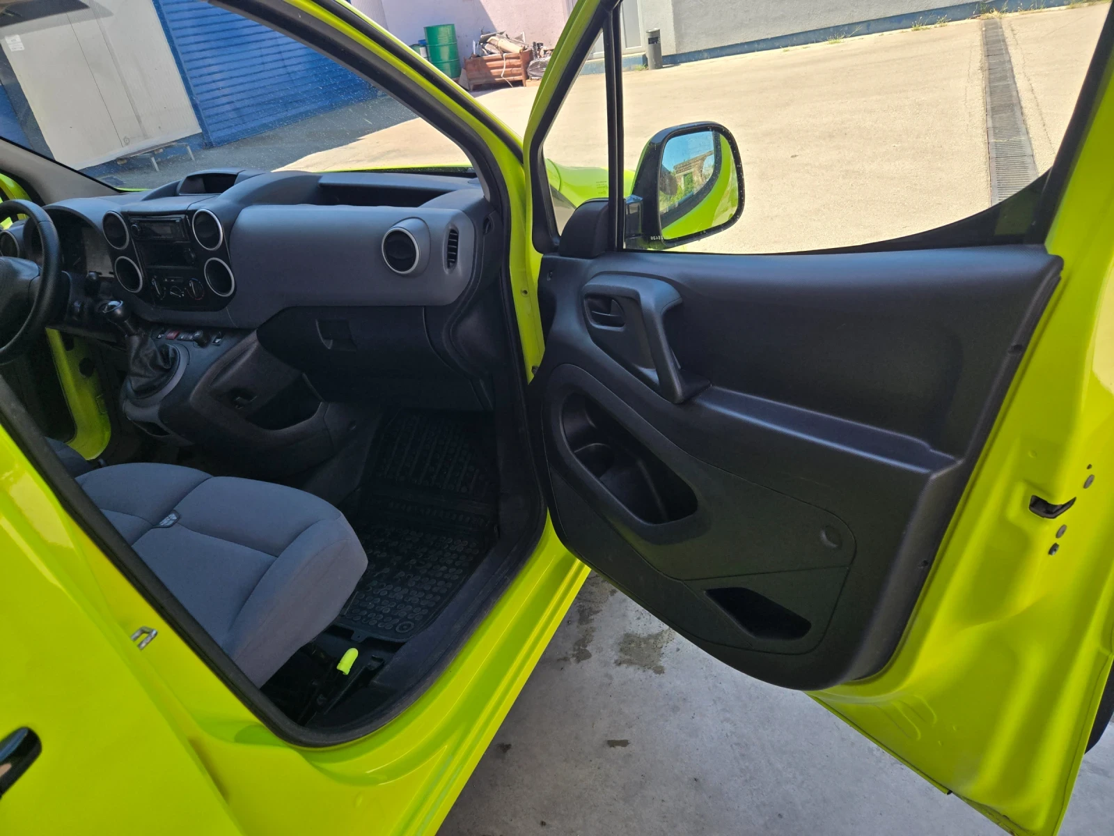 Citroen Berlingo, снимка 12 - Автомобили и джипове - 56048566
