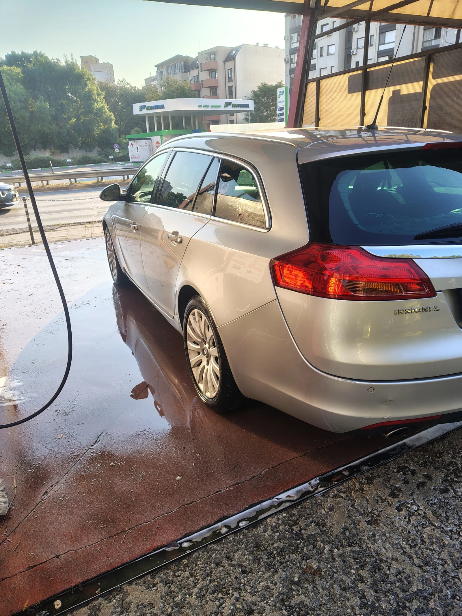 Opel Insignia 2.00, снимка 4 - Автомобили и джипове - 56074788