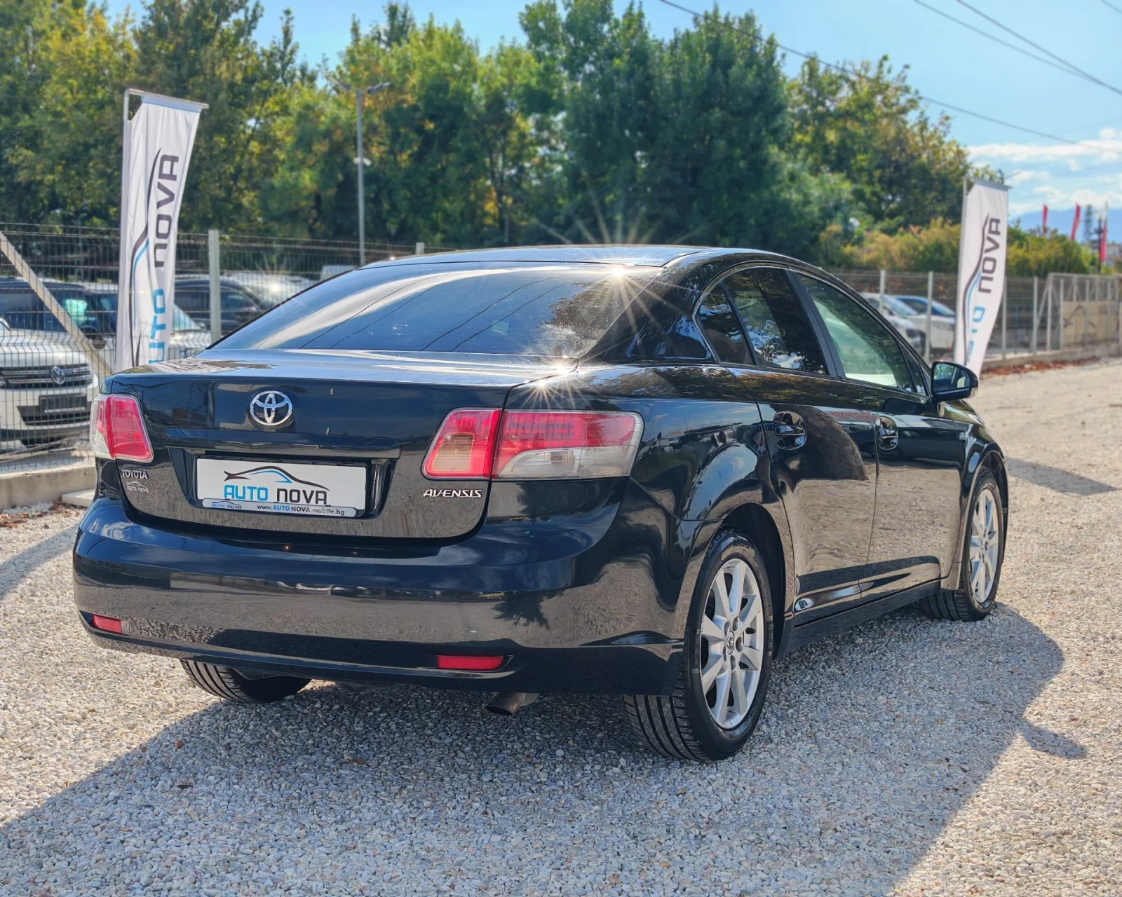 Toyota Avensis 2.2 150 К.С. ДИЗЕЛ! АВТОМАТ! КОЖА! УНИКАТ! , снимка 5 - Автомобили и джипове - 56120570
