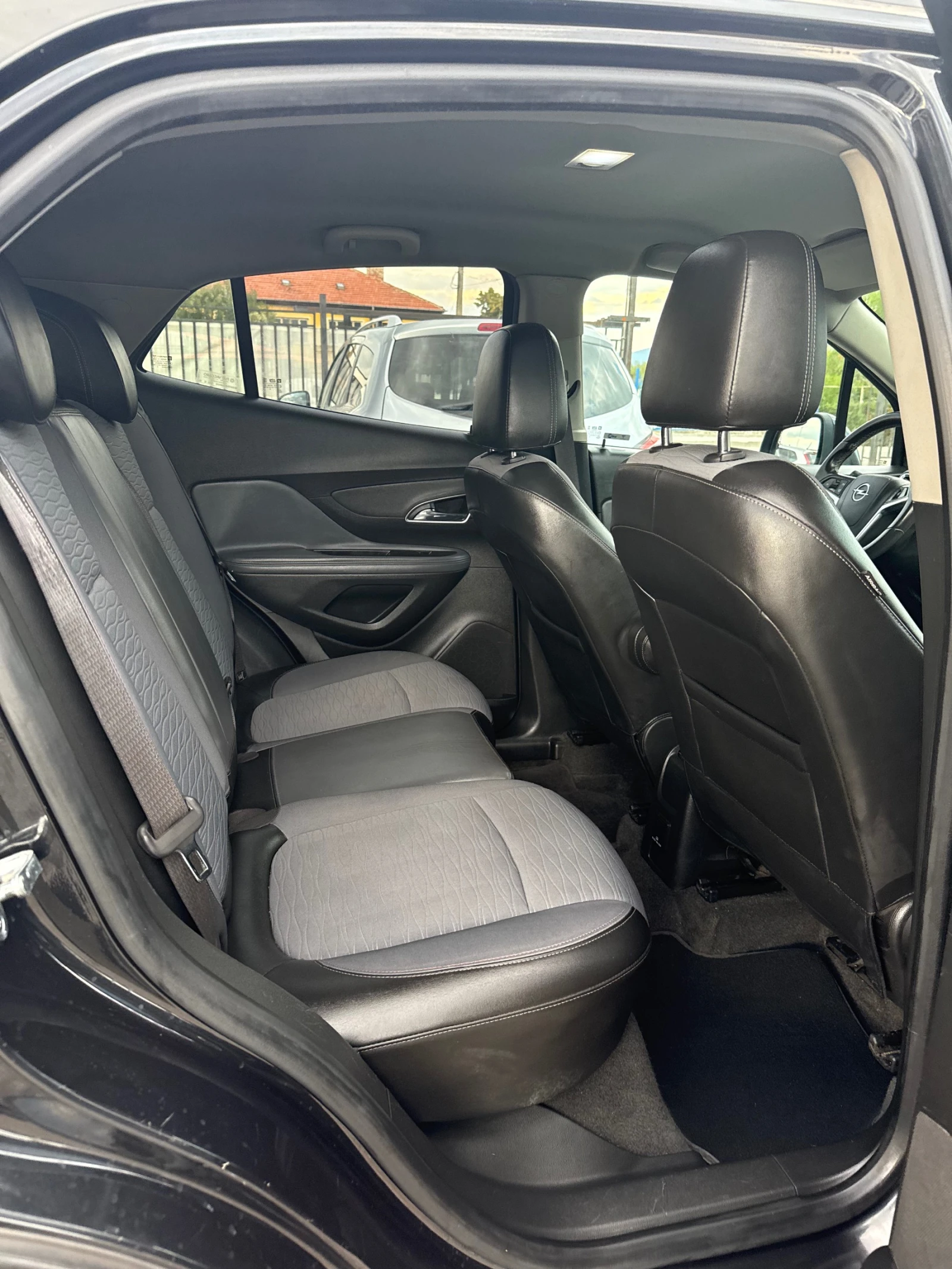 Opel Mokka X 1.6 CDTI, 4X4, снимка 8 - Автомобили и джипове - 56149380