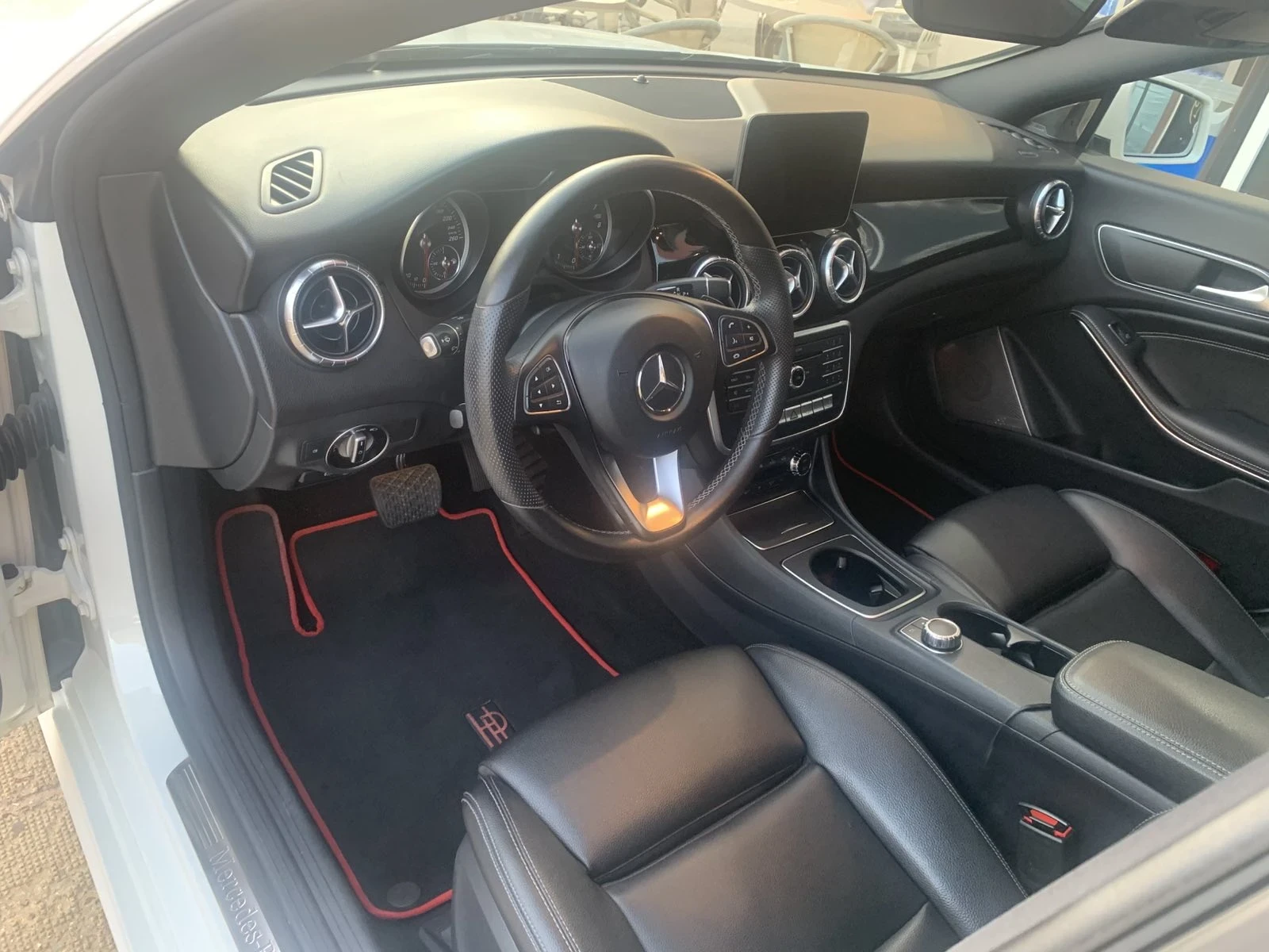 Mercedes-Benz CLA 250 4MATIC Burmeister Фейслифт, снимка 10 - Автомобили и джипове - 56168385