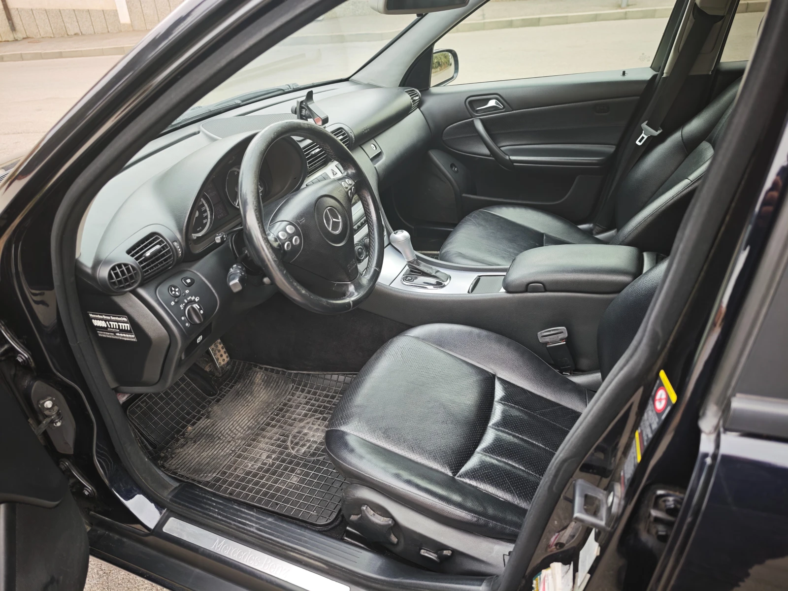 Mercedes-Benz C 220 150 кс, sport edition, снимка 8 - Автомобили и джипове - 56221939