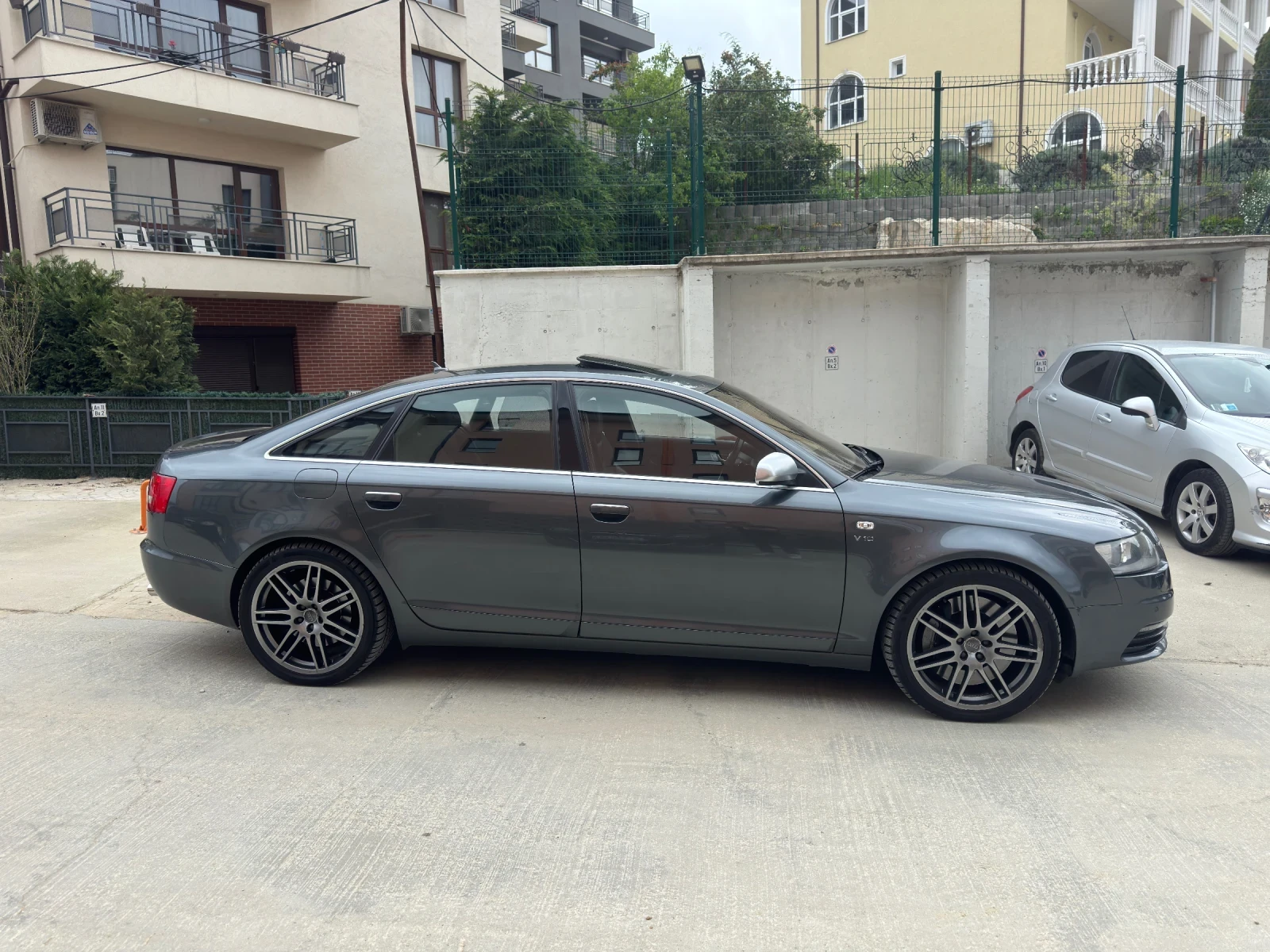 Audi S6 5.2 V10 ТОП Сменени вериги, снимка 7 - Автомобили и джипове - 56229763
