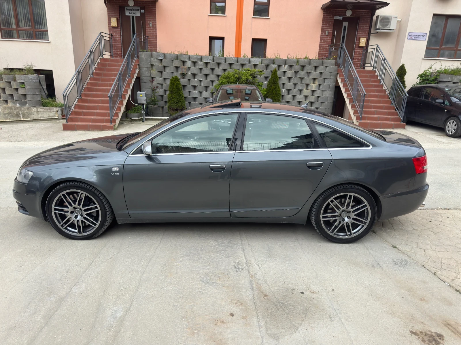 Audi S6 5.2 V10 ТОП Сменени вериги, снимка 3 - Автомобили и джипове - 56229763