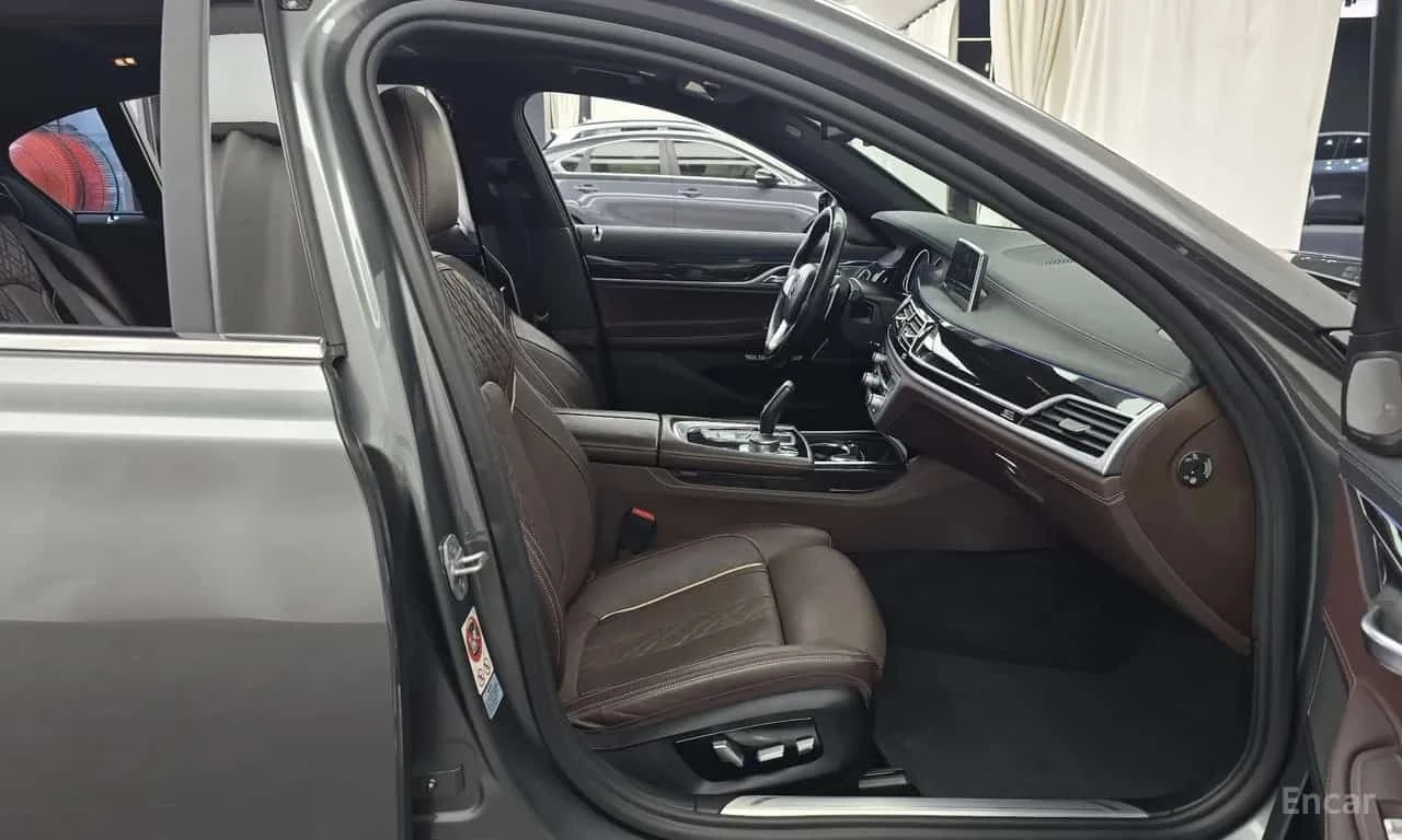 BMW 740 Li * M SPORT * ������ ������ * 360 * ���� �� �� *  | Mobile.bg � ����������� 11