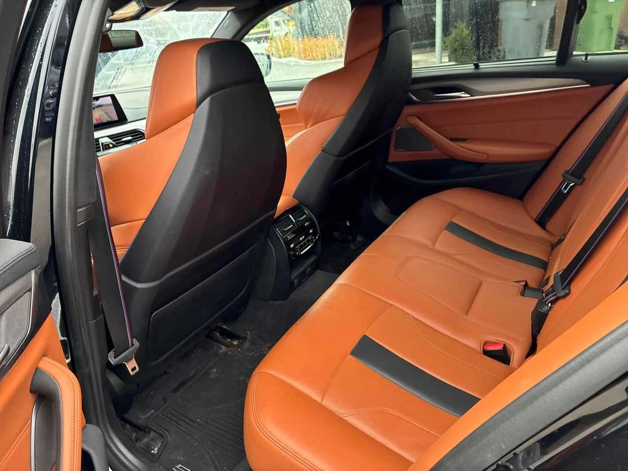 BMW M5  * CARFAX * ��������� * H/K ����� *  | Mobile.bg � ����������� 10
