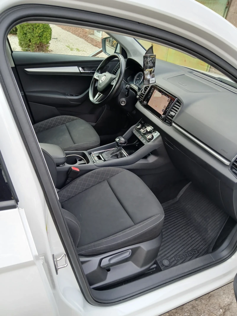 Skoda Karoq, снимка 7 - Автомобили и джипове - 52327786
