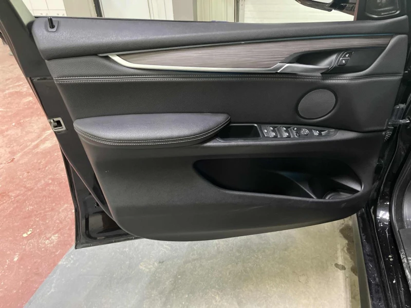 BMW X5 Мpacket* HeadUp* 360* H&K* 2 комплекта джанти, снимка 17 - Автомобили и джипове - 52830369