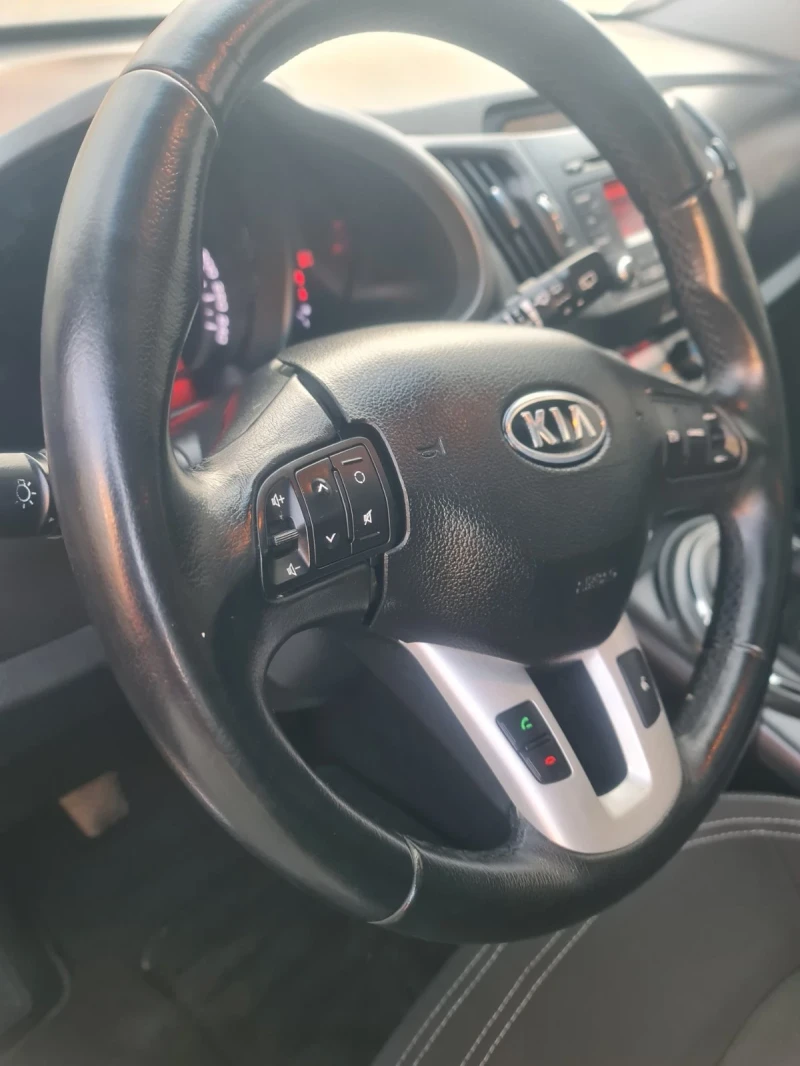 Kia Sportage 1.7, снимка 6 - Автомобили и джипове - 53287467