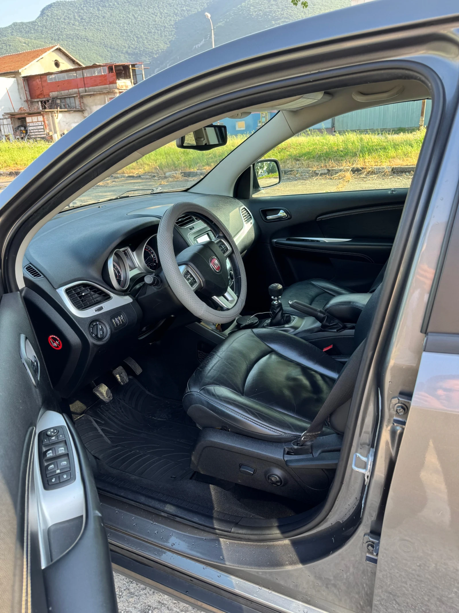 Fiat Freemont 2.0M-Jet KEYLESSE EURO-5B 7 МЕСТА 4Х4 - изображение 8