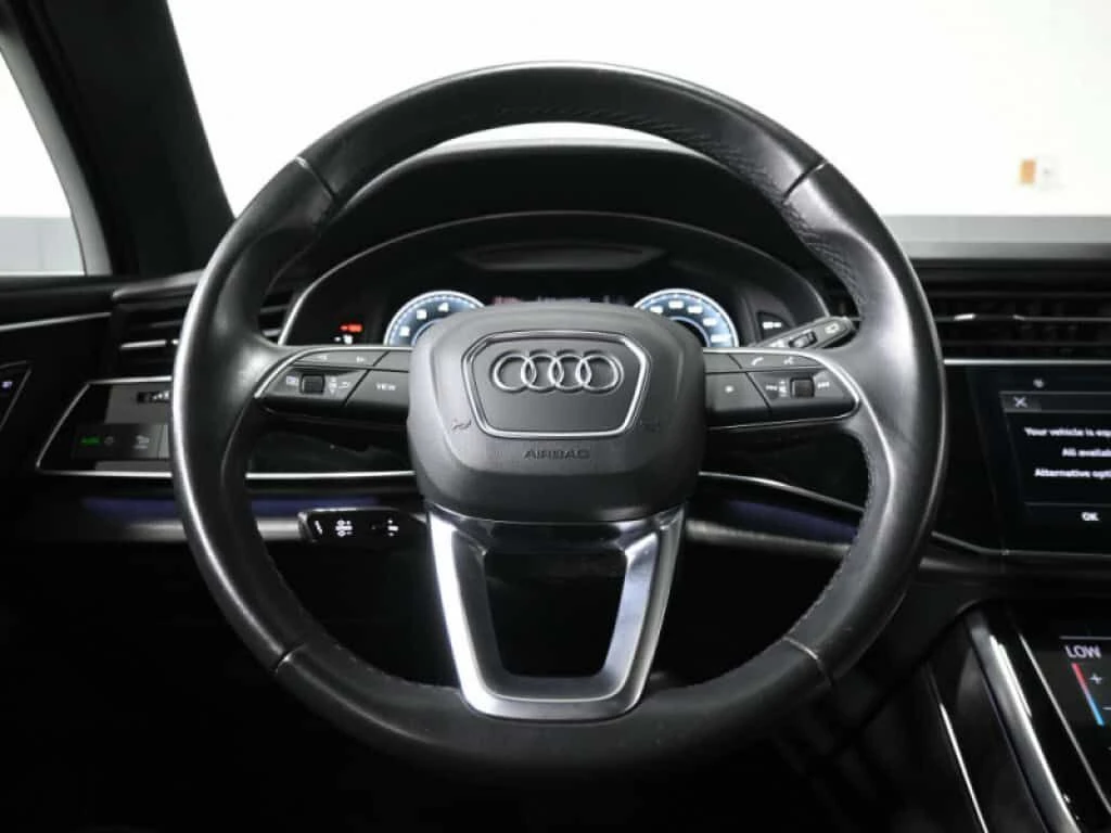 Audi Q7  Progressiv S Line| PANO| 360| CARFAX| , снимка 9 - Автомобили и джипове - 53799431