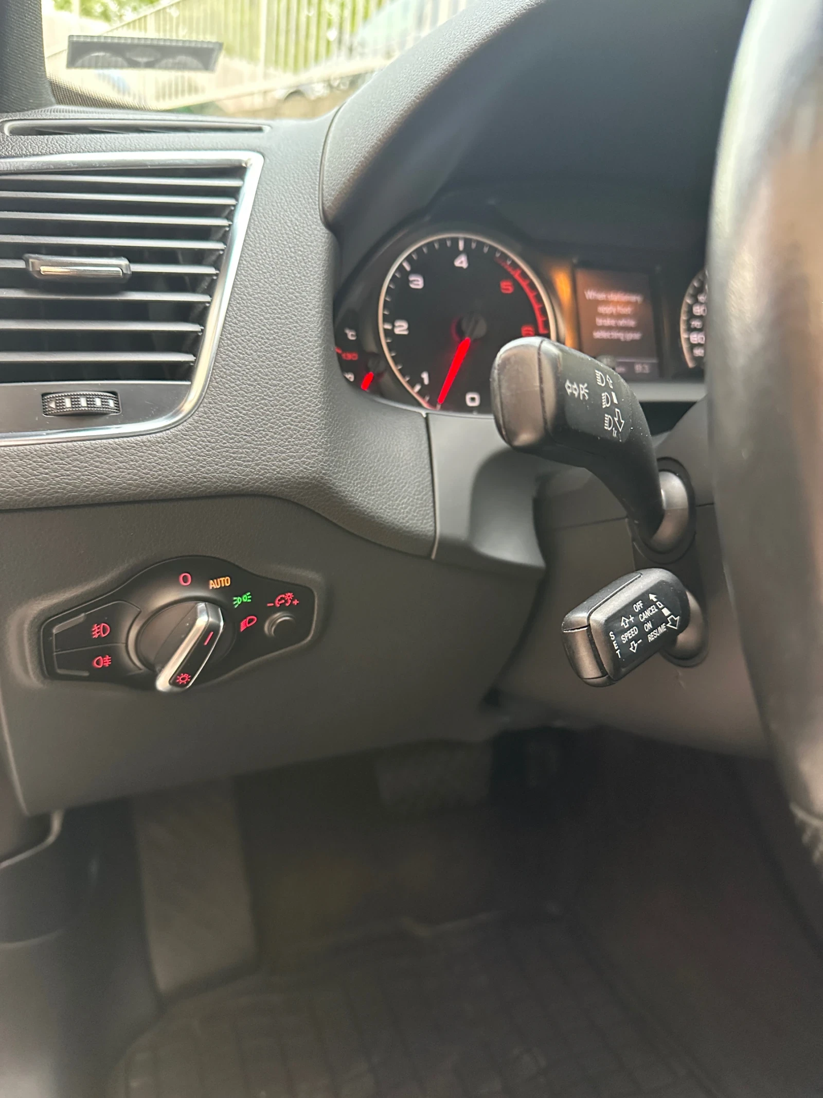 Audi Q5 S-LINE / CarPlay / Панорама, снимка 10 - Автомобили и джипове - 53979295