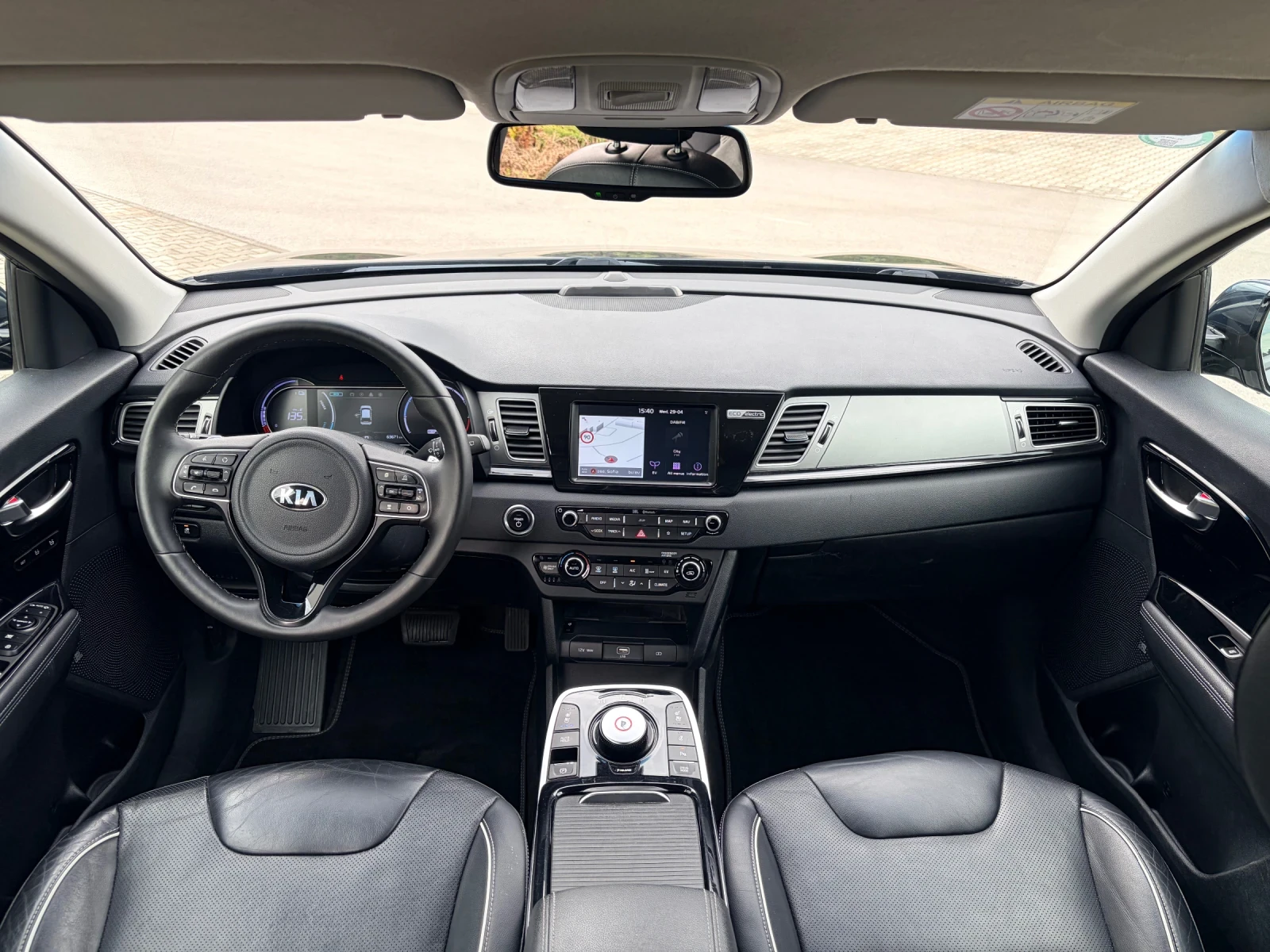 Kia Niro 100%SOH 64kw 204kc TERMOPOMPA!!! FUL!!!, снимка 7 - Автомобили и джипове - 54360566