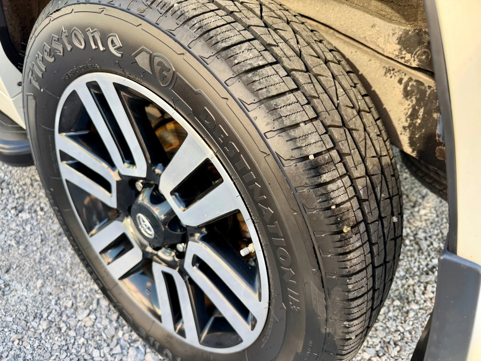 Toyota 4runner 4.0V6 Full, снимка 16 - Автомобили и джипове - 55583530