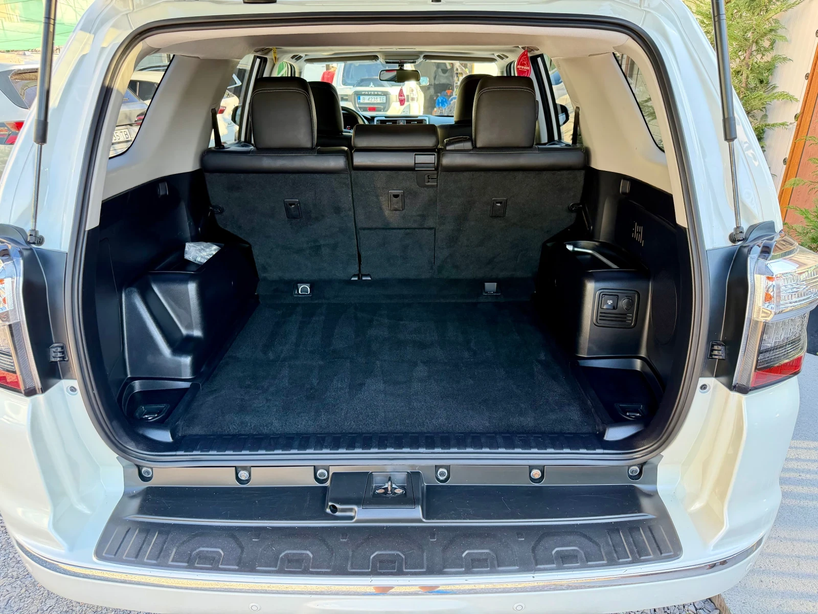 Toyota 4runner 4.0V6 Full, снимка 14 - Автомобили и джипове - 55583530