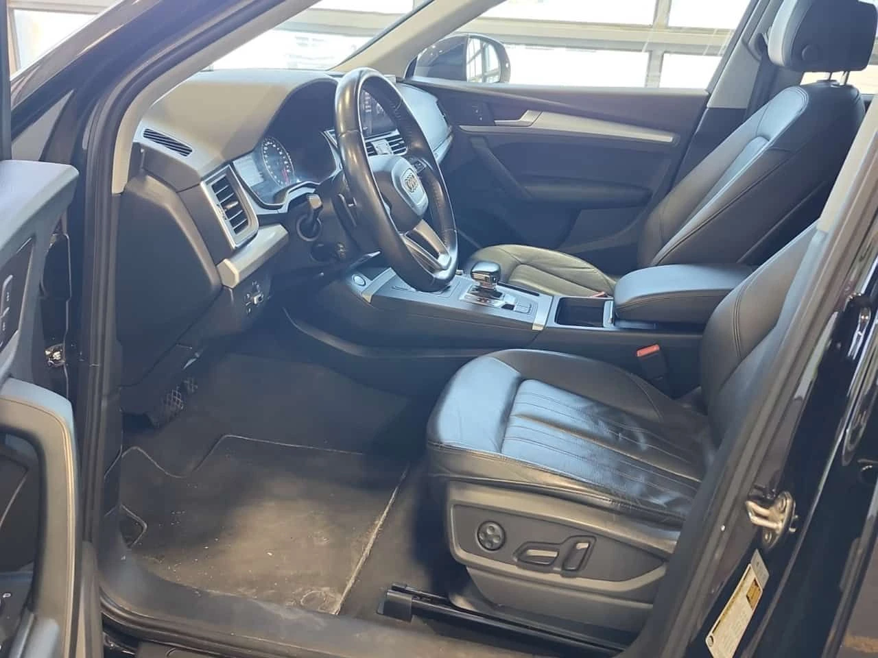 Audi Q5 * KOMFORT * CARFAX * ЦЕНА ДО БГ, снимка 5 - Автомобили и джипове - 55616267