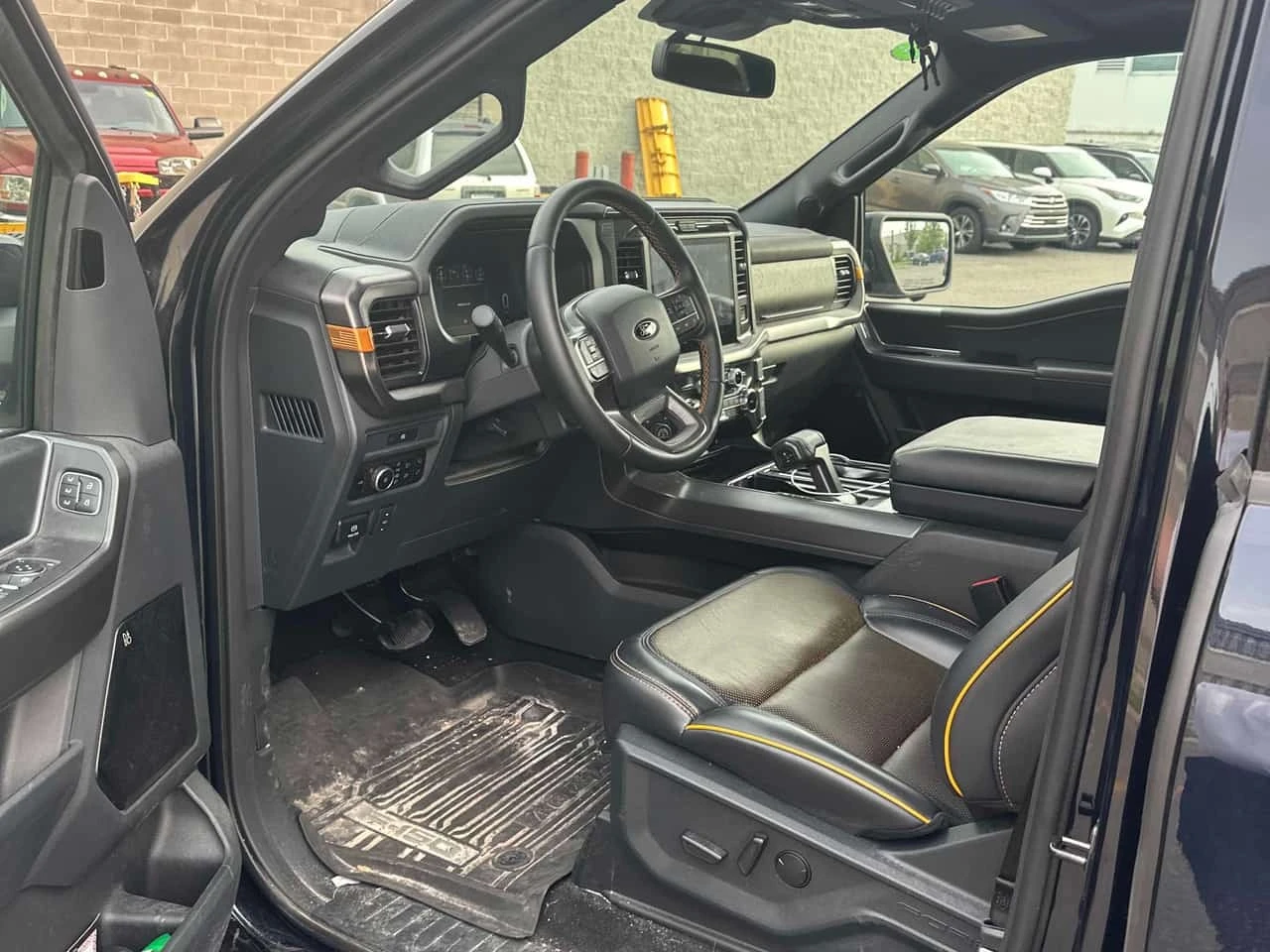 Ford F150 Tremor | CARFAX | БЕЗ ИНЦИДЕНТИ , снимка 7 - Автомобили и джипове - 56299936