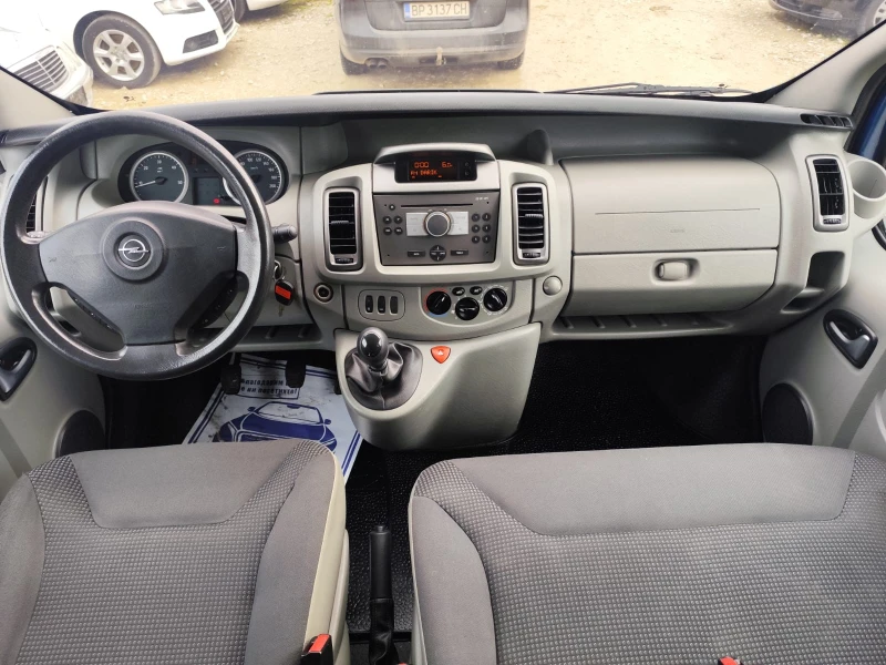 Opel Vivaro 2.0 дизел 9 места , снимка 12 - Бусове и автобуси - 53291730