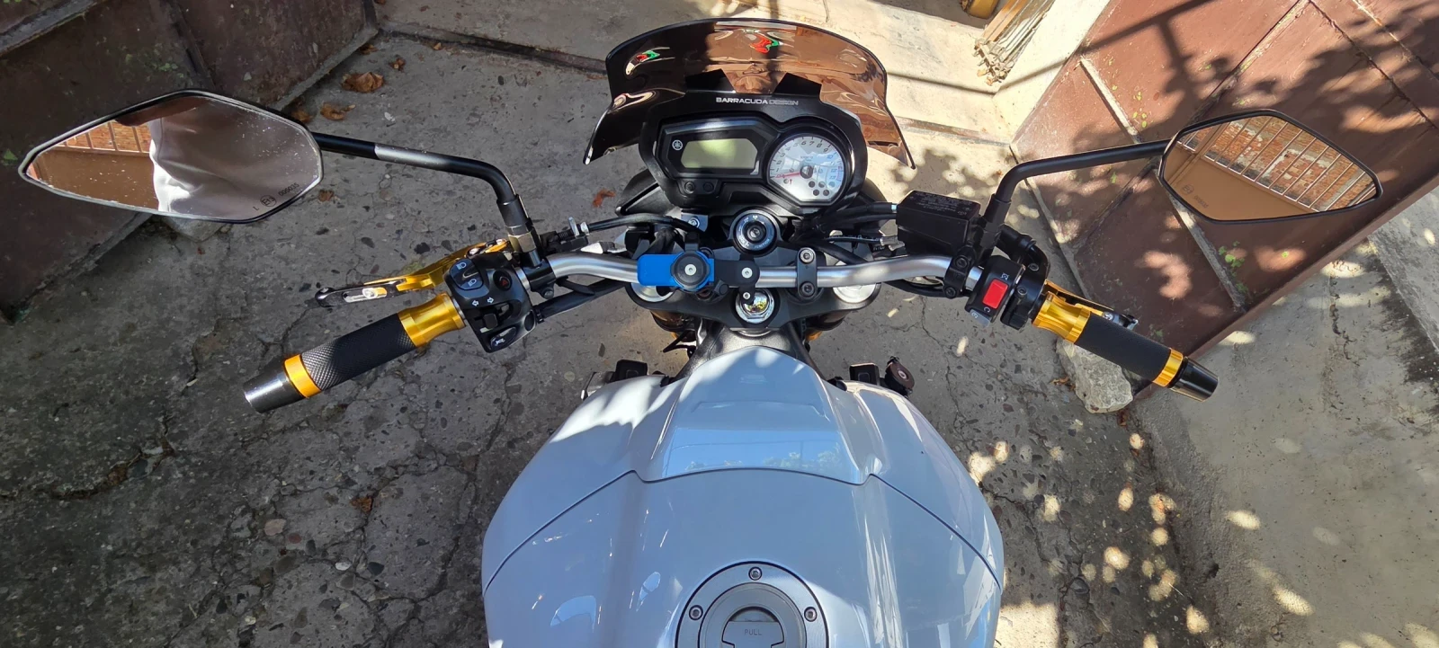 Yamaha FZ8 Yamaha FZ8 | 106 к.с.  Напълно обслужен , снимка 11 - Мотоциклети и мототехника - 56126592