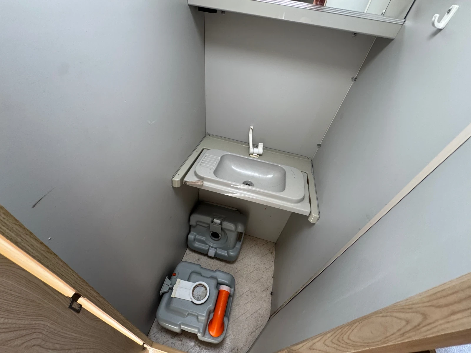 �������� Beyerland Beyerland  | Mobile.bg � ����������� 11