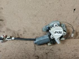 Стъклоповдигач преден десен Nissan Terrano  , снимка 1