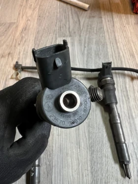     0445110085  TOYOTA MINI 1.4D4D  2367033010 23670 33010 0445110 085