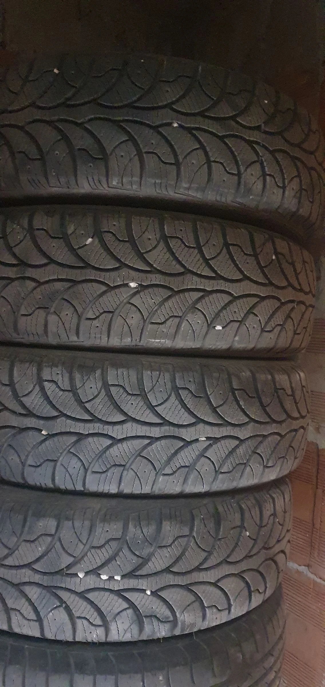 ���� 205/70R15 | Mobile.bg � ����������� 1