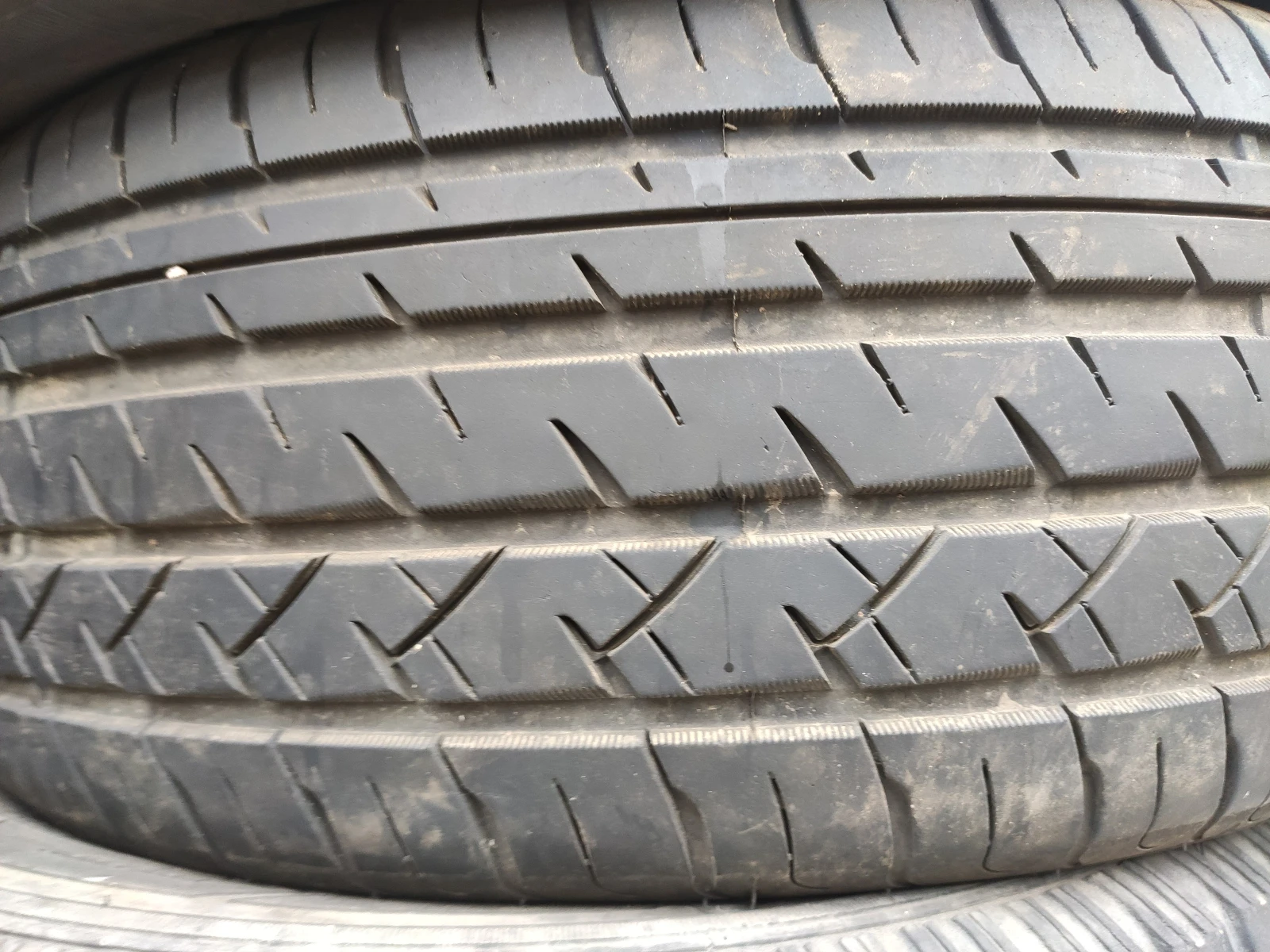 Гуми Летни 225/55R17, снимка 3 - Гуми и джанти - 55477774