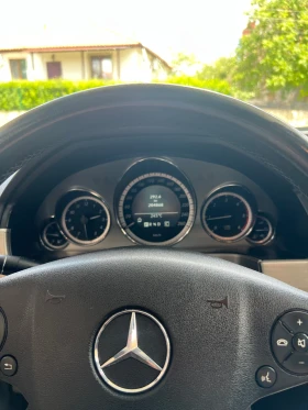 Mercedes-Benz E 220, снимка 8