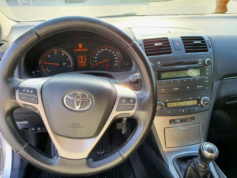 Toyota Avensis 2.2 d4d, снимка 6 - Автомобили и джипове - 46244655