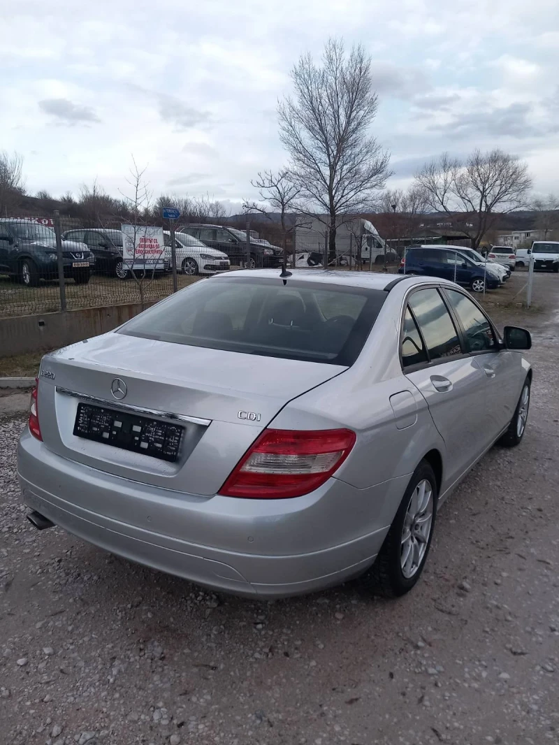 Mercedes-Benz C 220 Нов внос, снимка 6 - Автомобили и джипове - 48285145