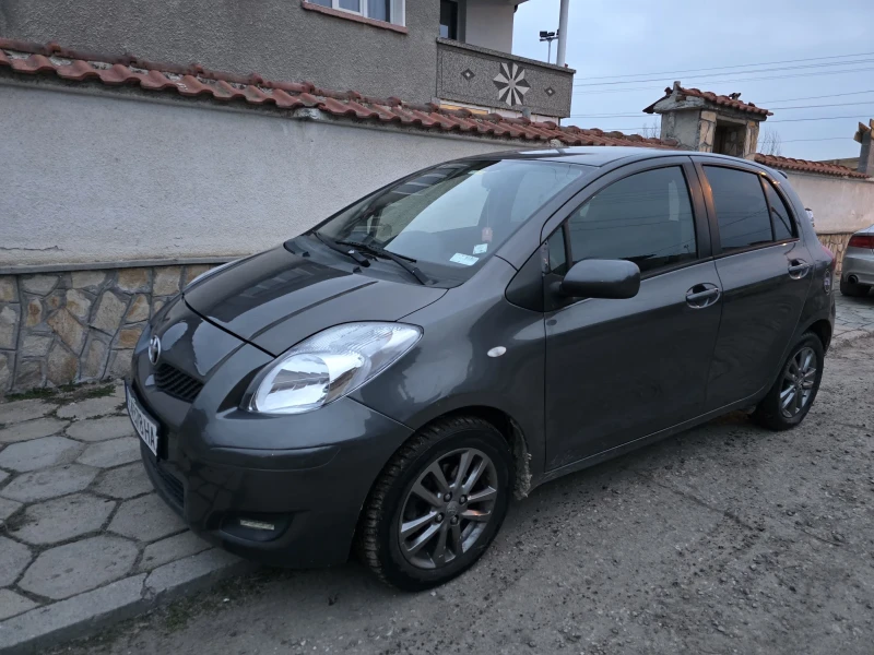 Toyota Yaris, снимка 10 - Автомобили и джипове - 49268523