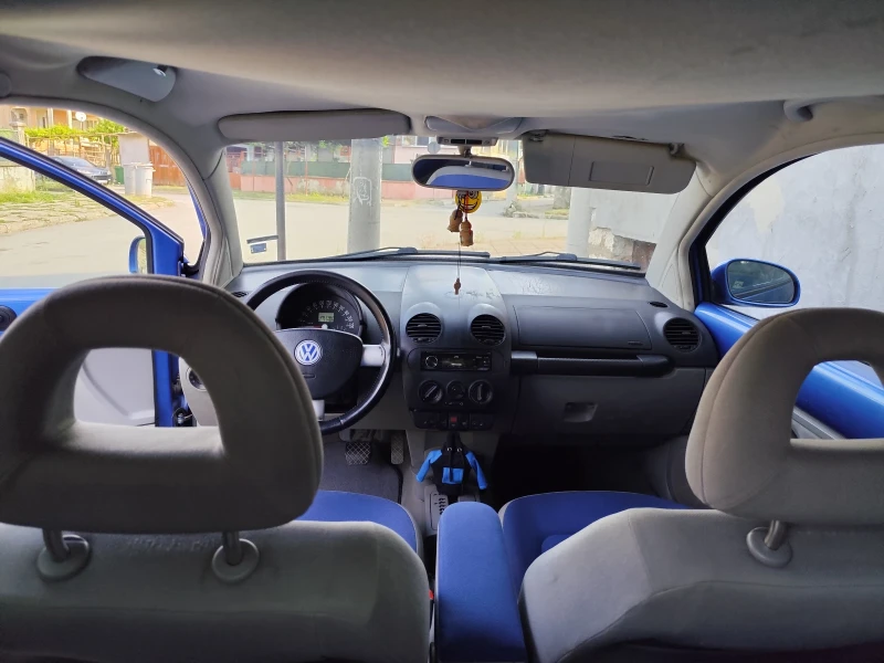 VW New beetle, снимка 10 - Автомобили и джипове - 52332506