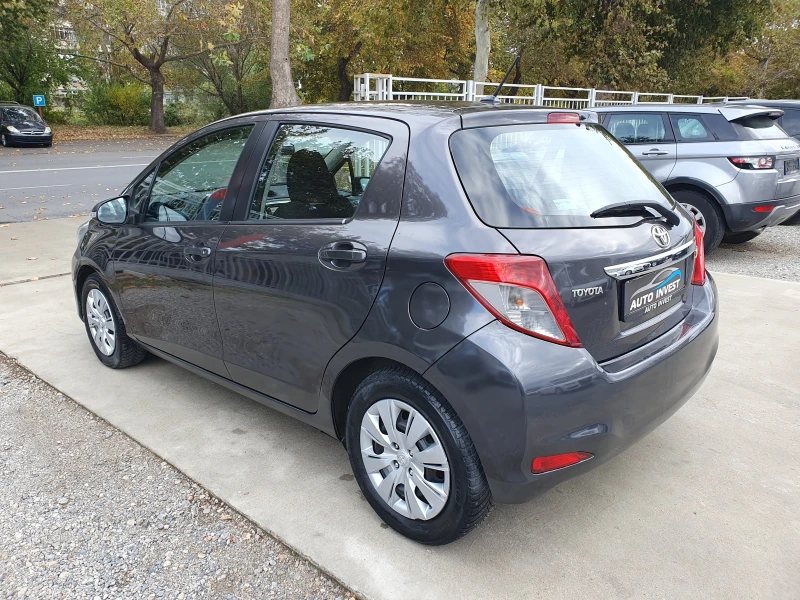 Toyota Yaris 1.3/99KS., снимка 5 - Автомобили и джипове - 52169918