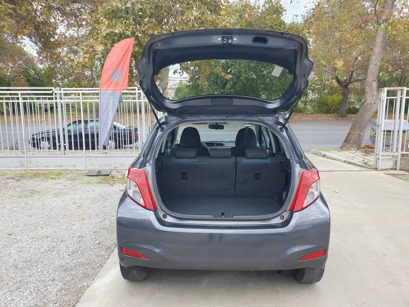 Toyota Yaris 1.3/99KS., снимка 16 - Автомобили и джипове - 52169918