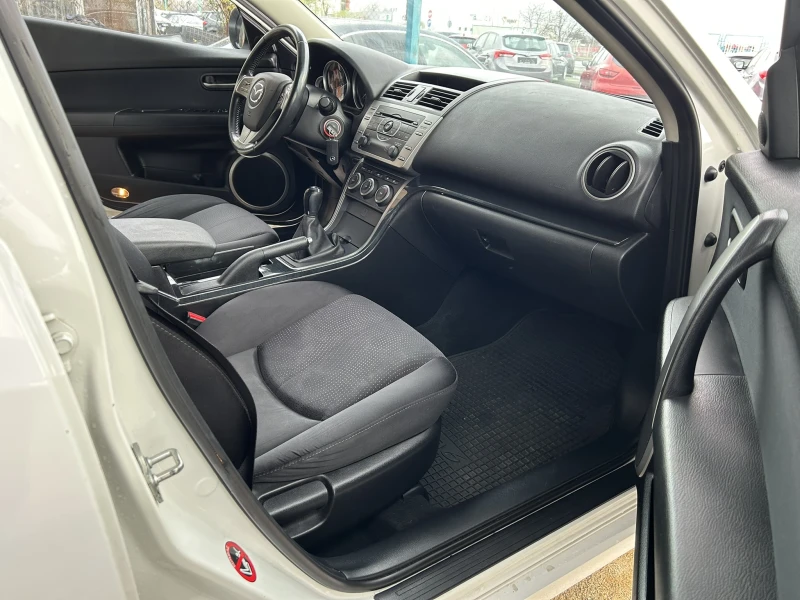 Mazda 6 2.0i* 147* GH* Бяла Перла, снимка 11 - Автомобили и джипове - 52617600