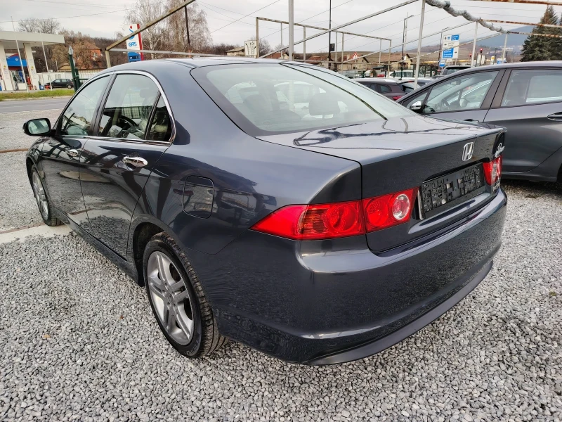 Honda Accord 2.2 CDTI, снимка 4 - Автомобили и джипове - 52698546